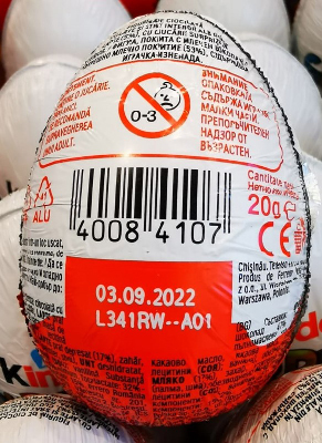 Exempelbild på märkningen som visar tillverkningsplatsen på ett Kinderägg som tillverkats i Polen.
